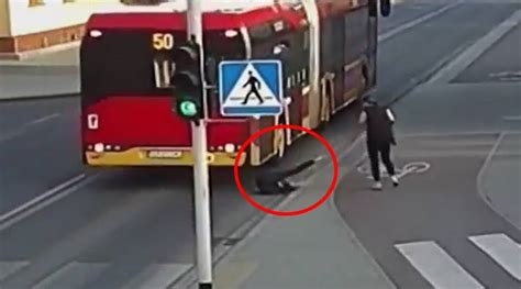 In video taken from the. . Girl falls from bus and her head splits twitter